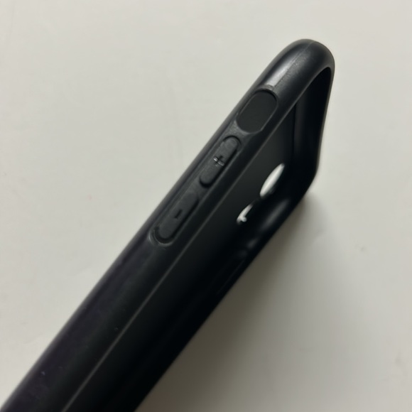 Rusiya Case for Apple iPhone XR - Picture 3 of 6